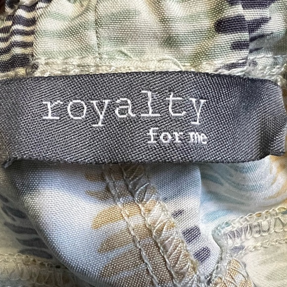 Royalty for Me Striped Shorts XL - Picture 2 of 3